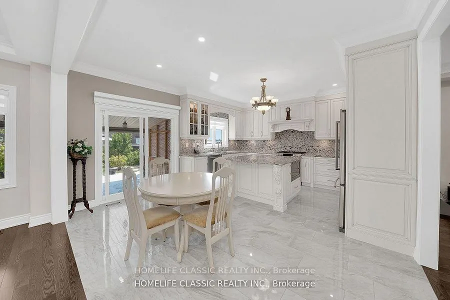 105 McKenzie Way