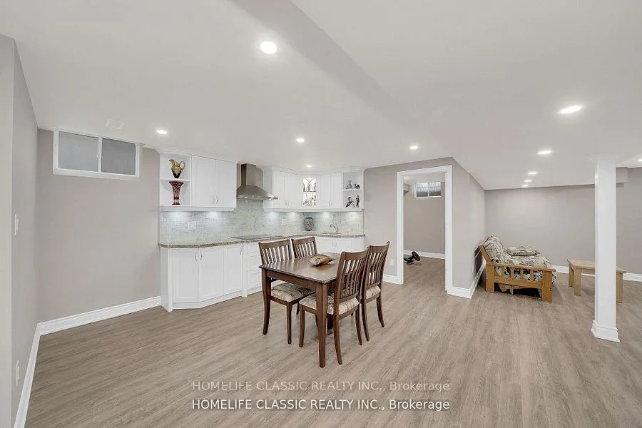 105 McKenzie Way