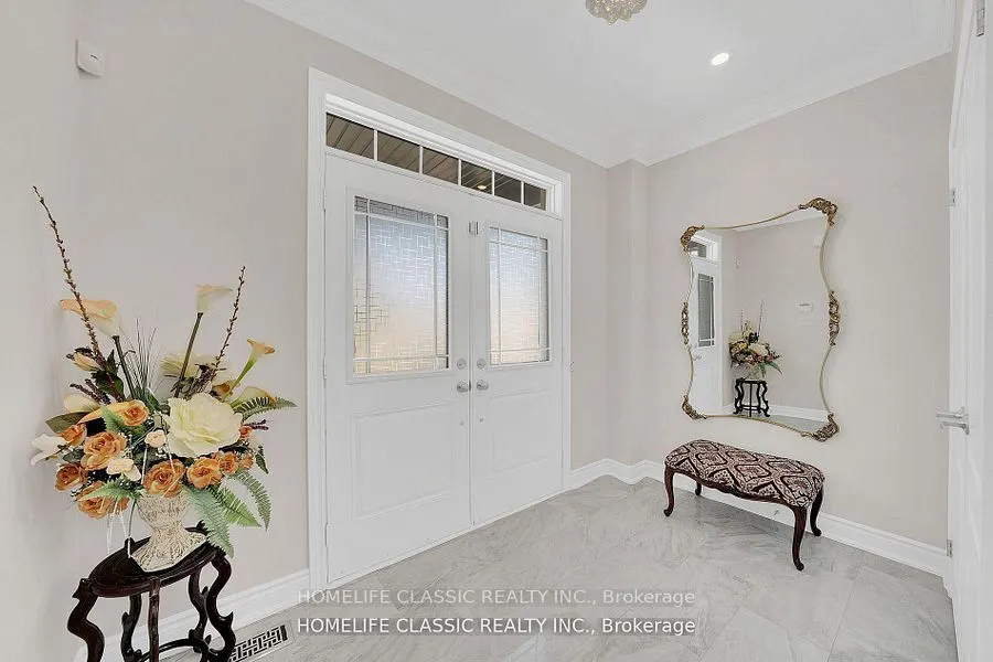 105 McKenzie Way