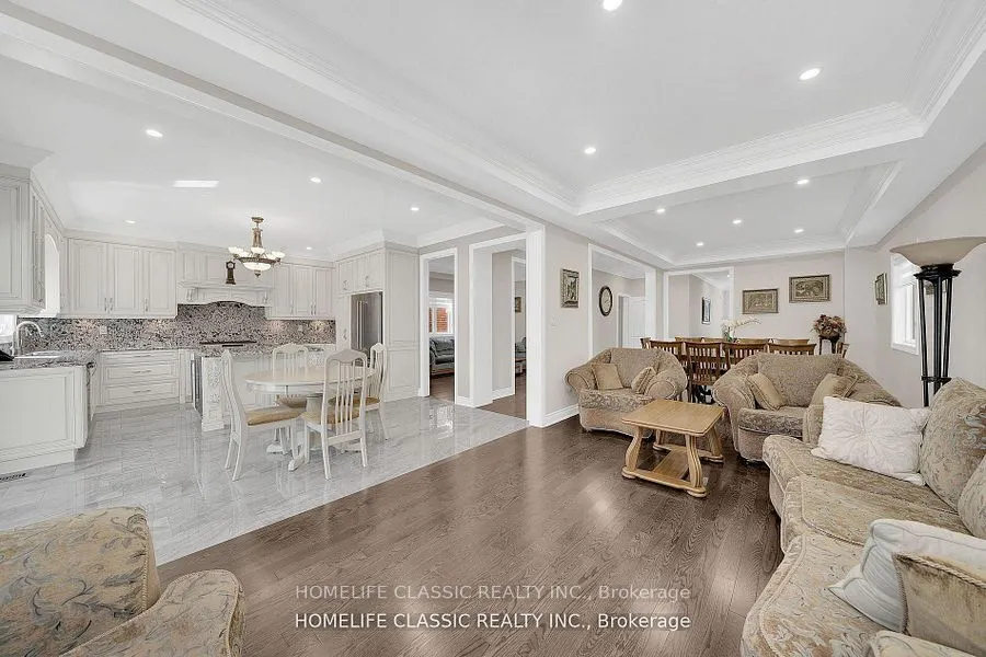 105 McKenzie Way
