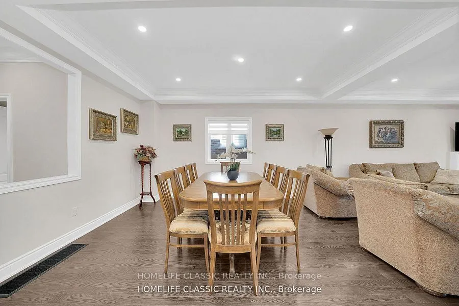 105 McKenzie Way