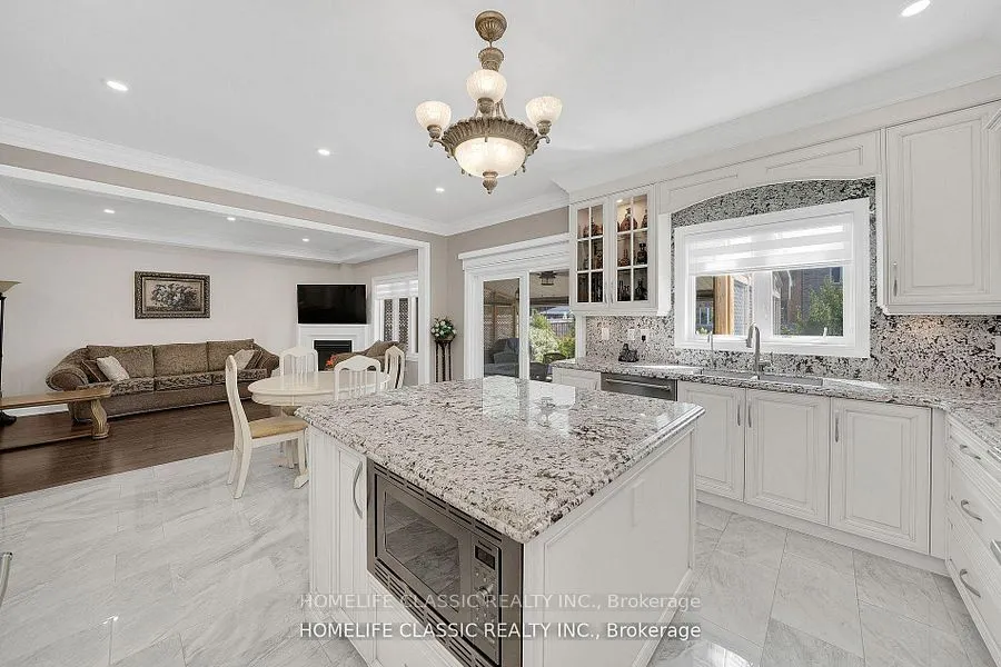 105 McKenzie Way