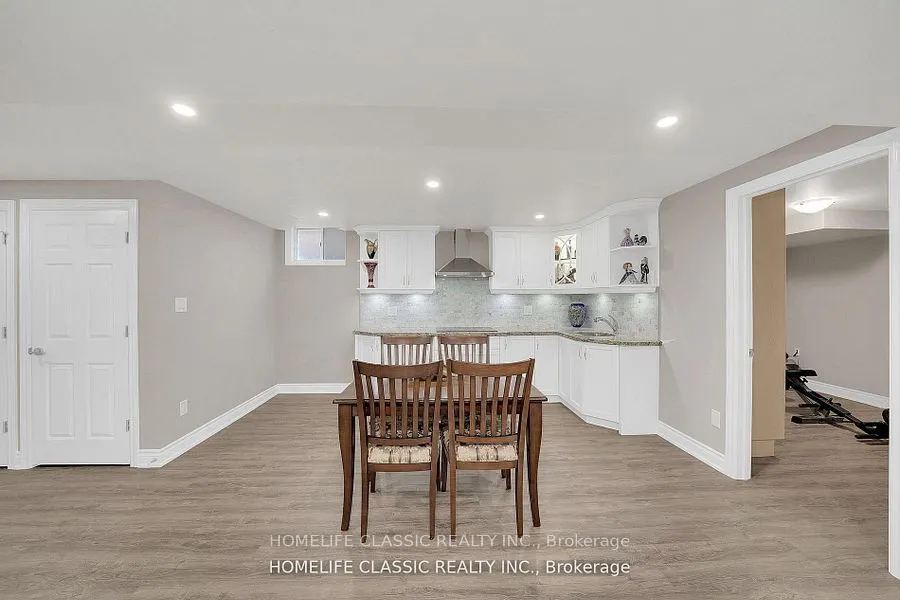 105 McKenzie Way