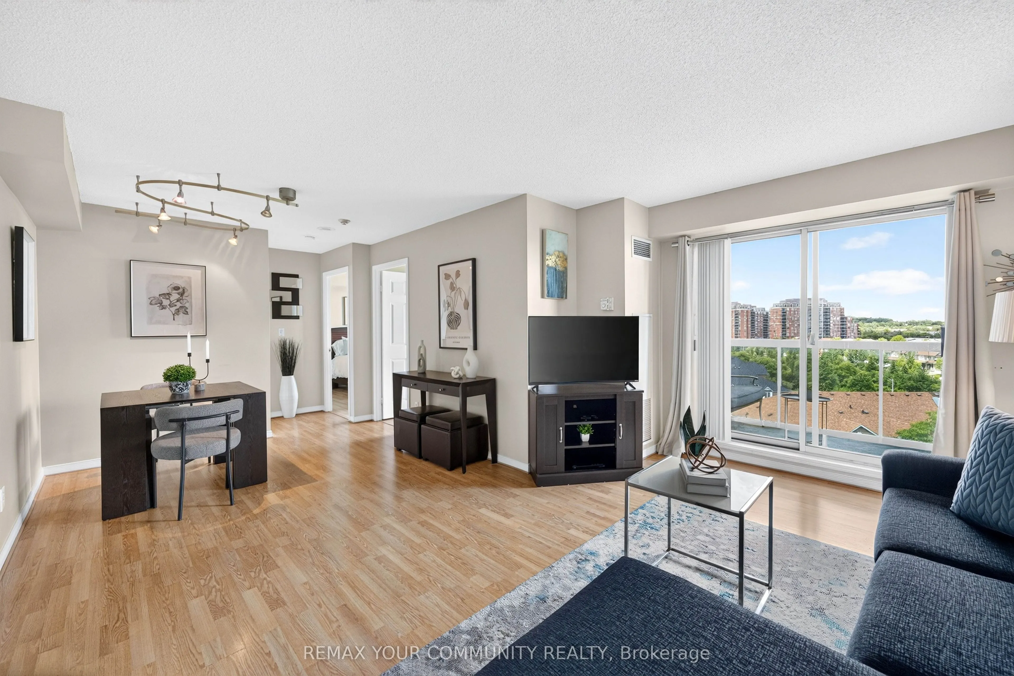 3 ELLESMERE Street #721