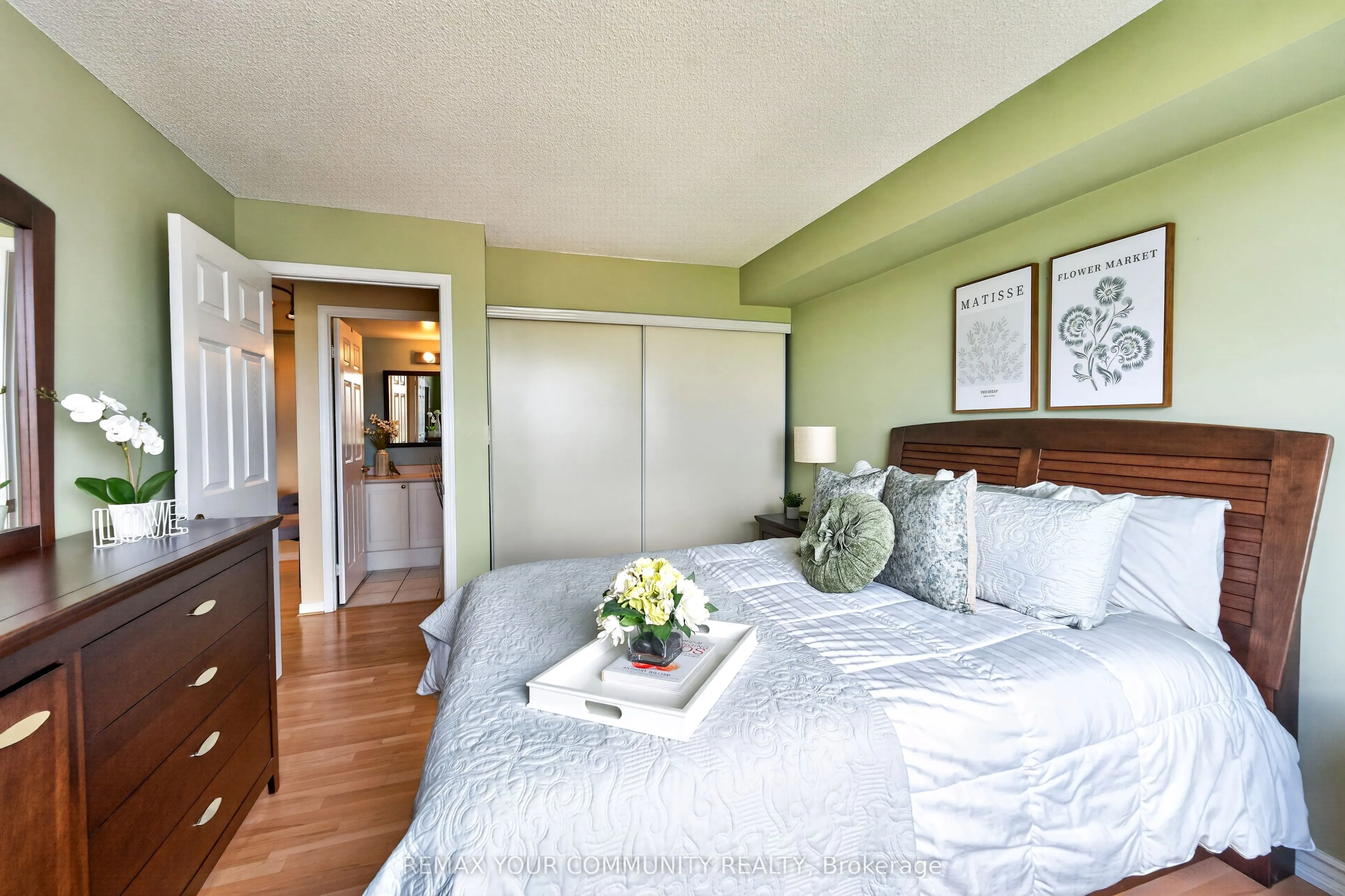 3 ELLESMERE Street #721