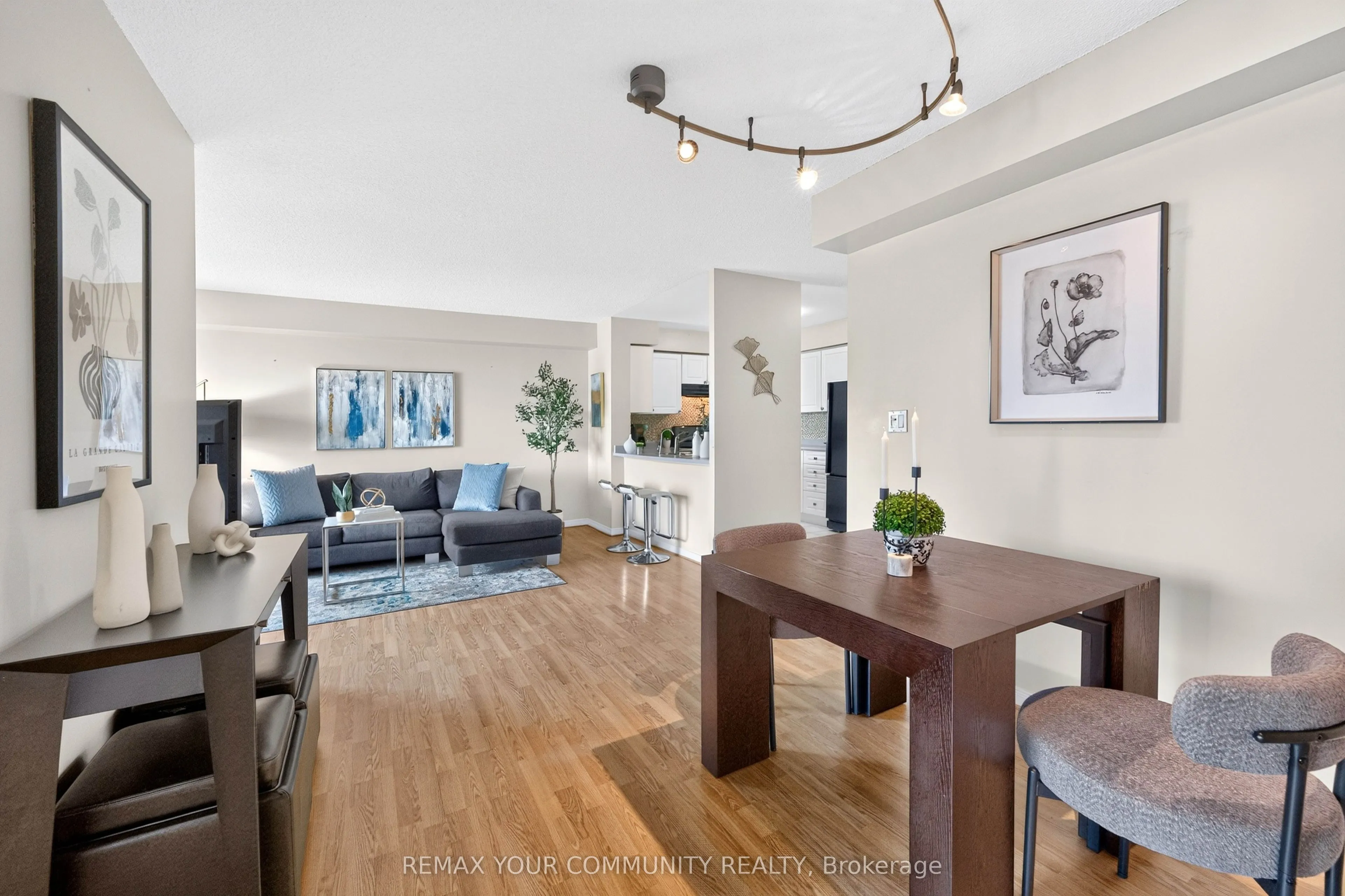3 ELLESMERE Street #721