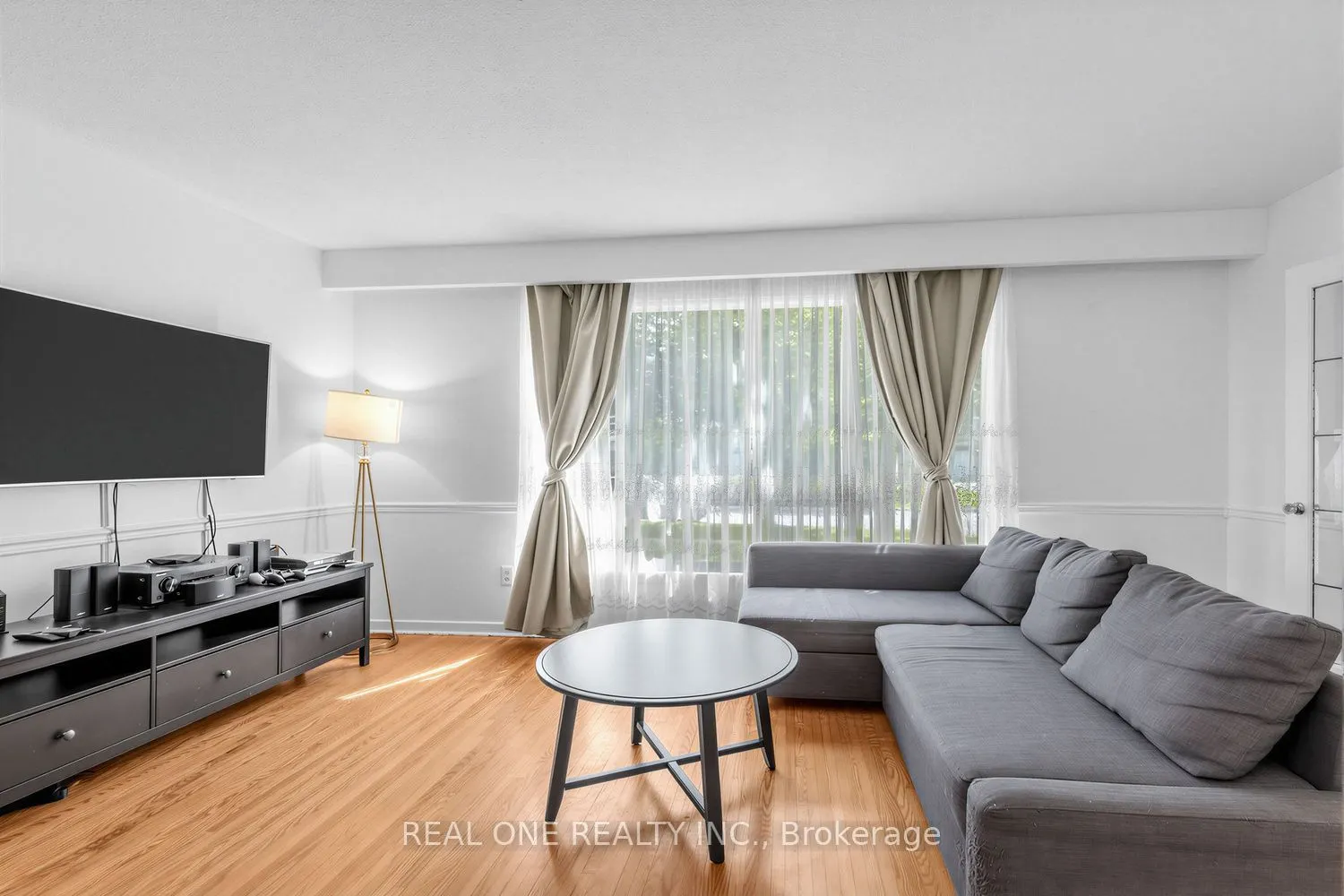 10 Devins Drive