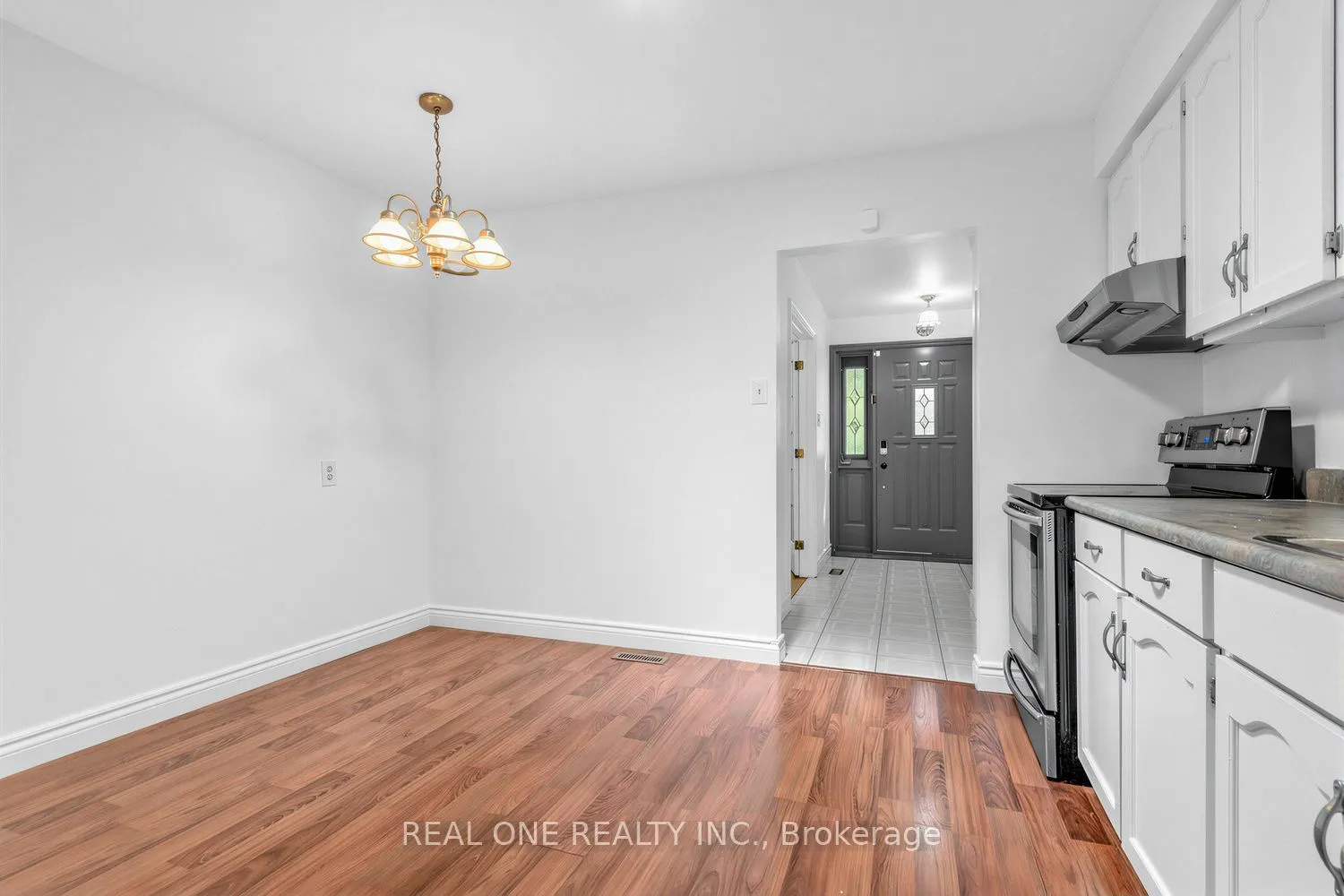 10 Devins Drive