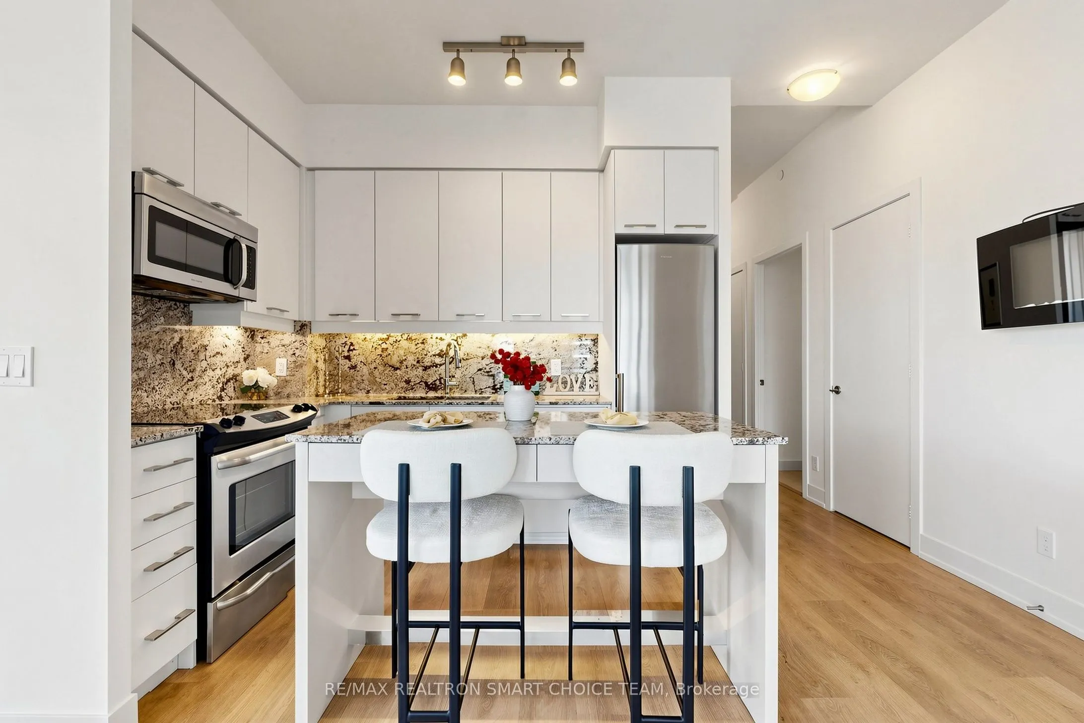 9471 Yonge Street #349
