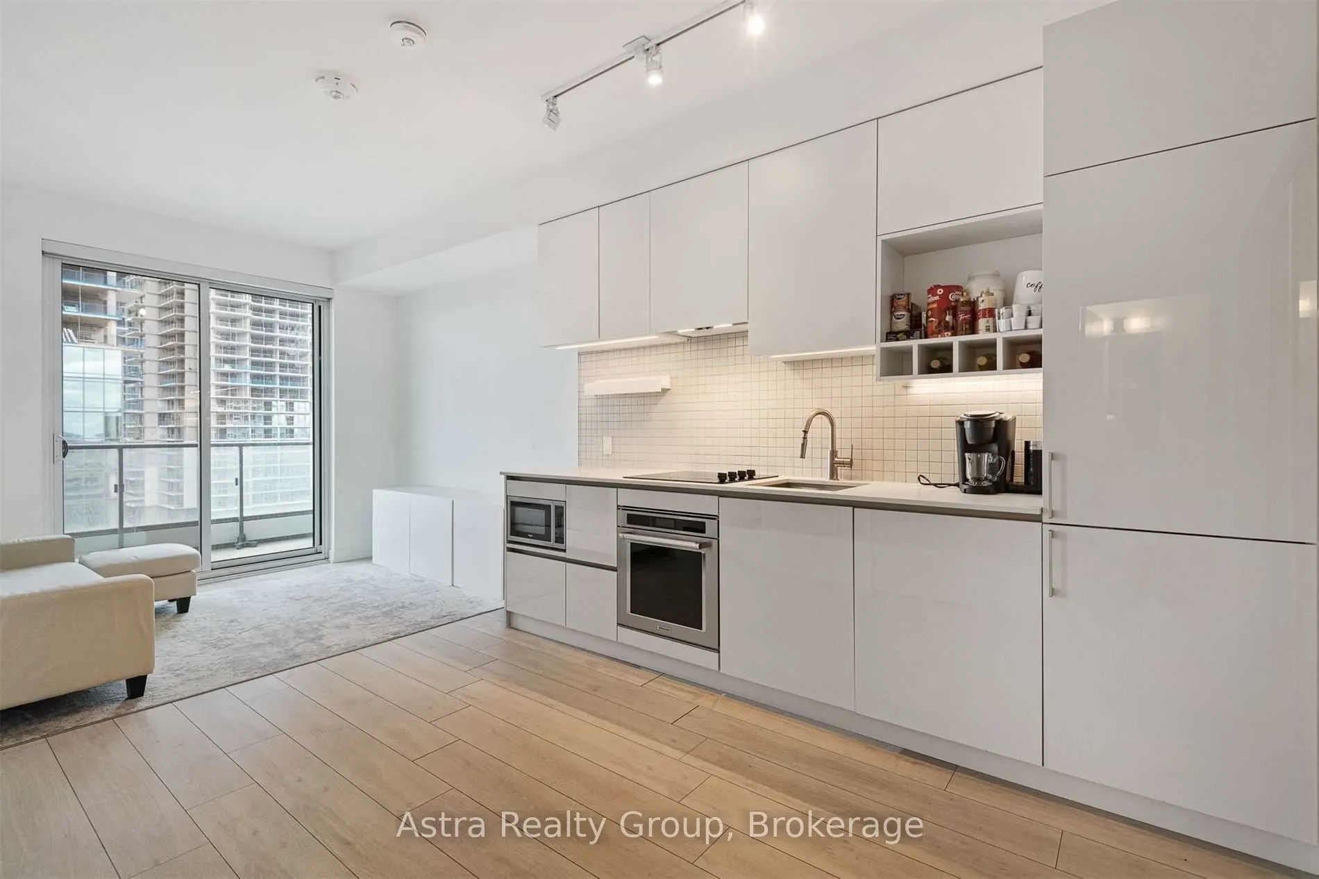 950 Portage Parkway #1703