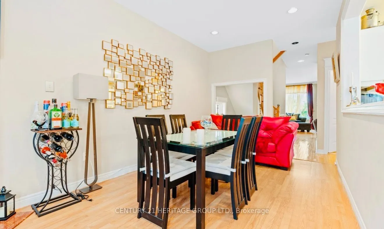 255 Shaftsbury Avenue #63