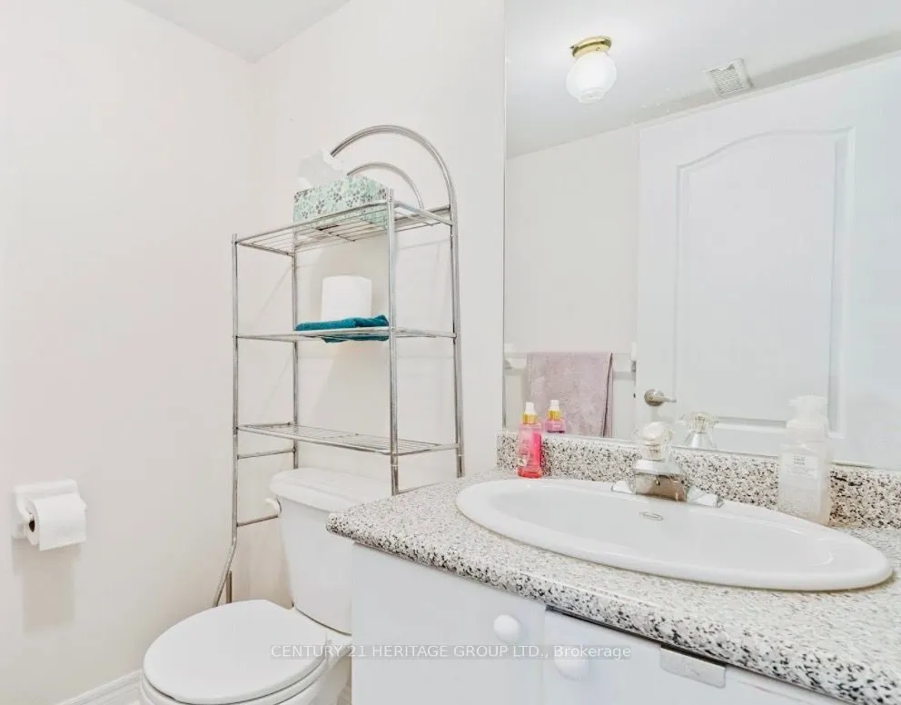 255 Shaftsbury Avenue #63