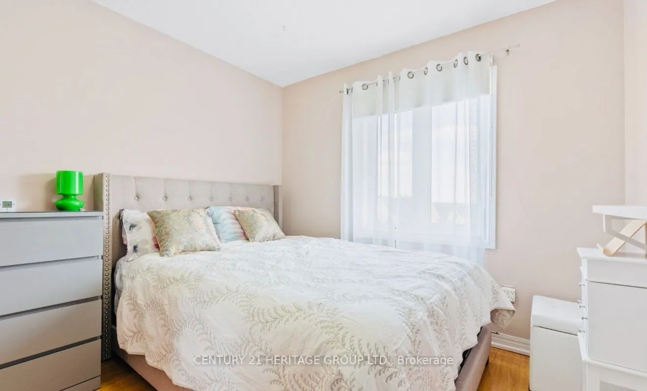 255 Shaftsbury Avenue #63