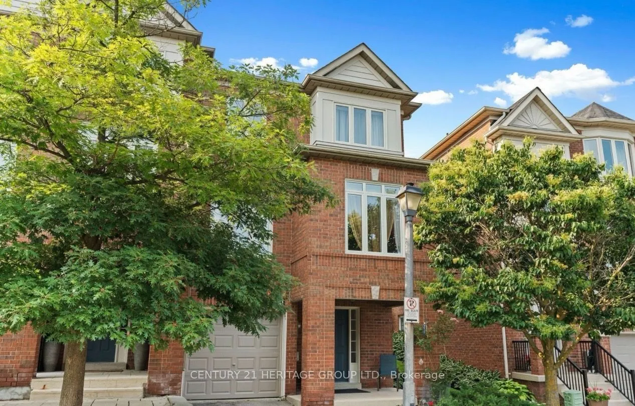 255 Shaftsbury Avenue #63