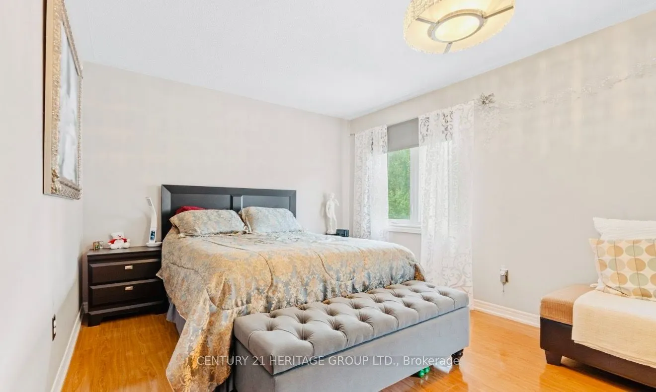 255 Shaftsbury Avenue #63