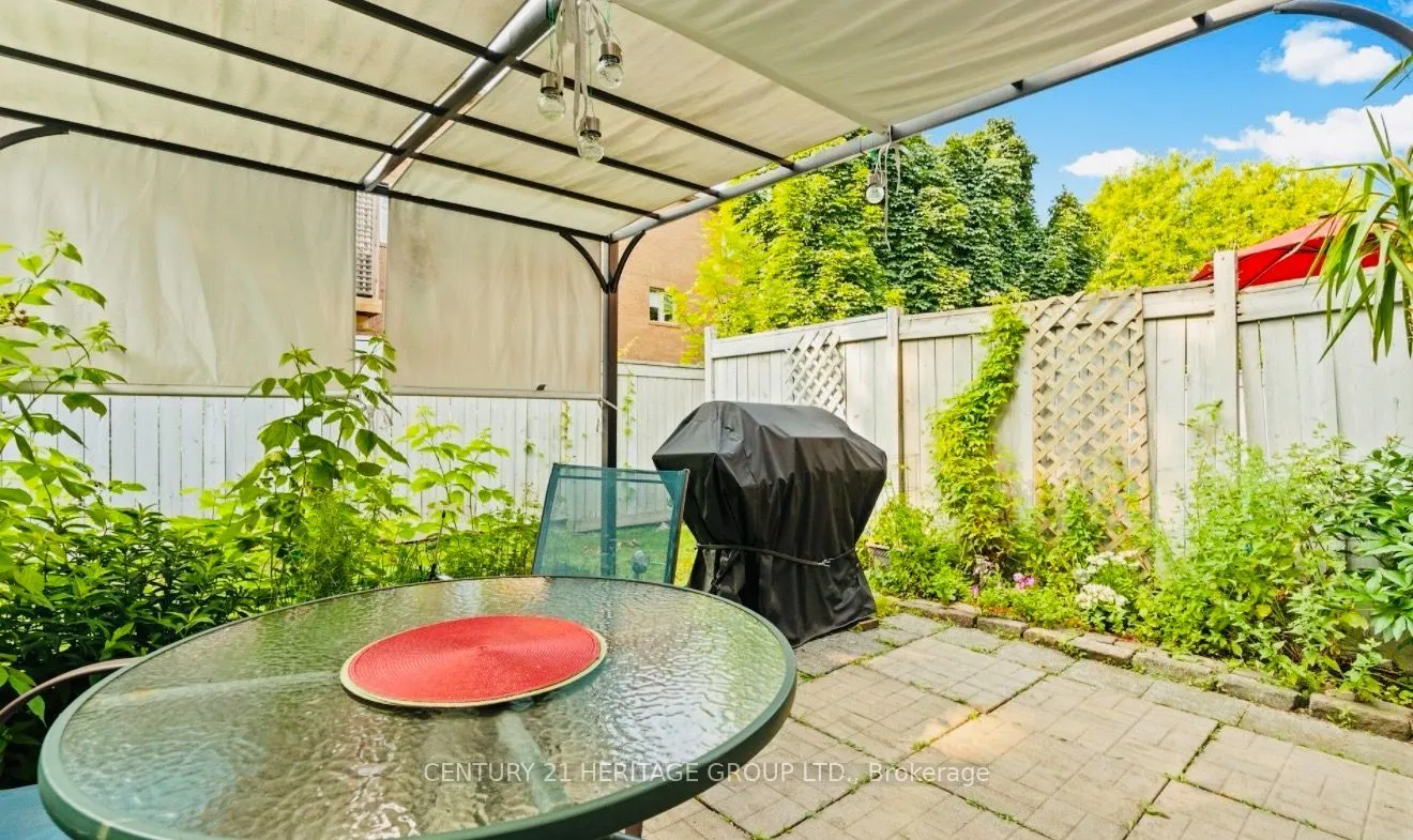 255 Shaftsbury Avenue #63