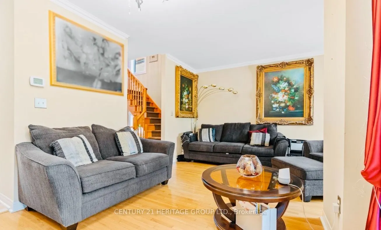 255 Shaftsbury Avenue #63