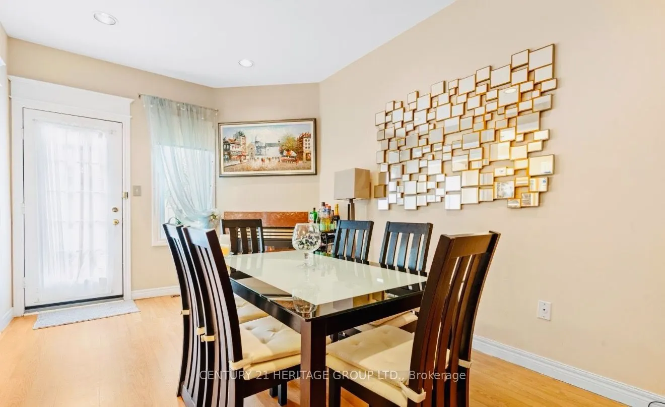 255 Shaftsbury Avenue #63