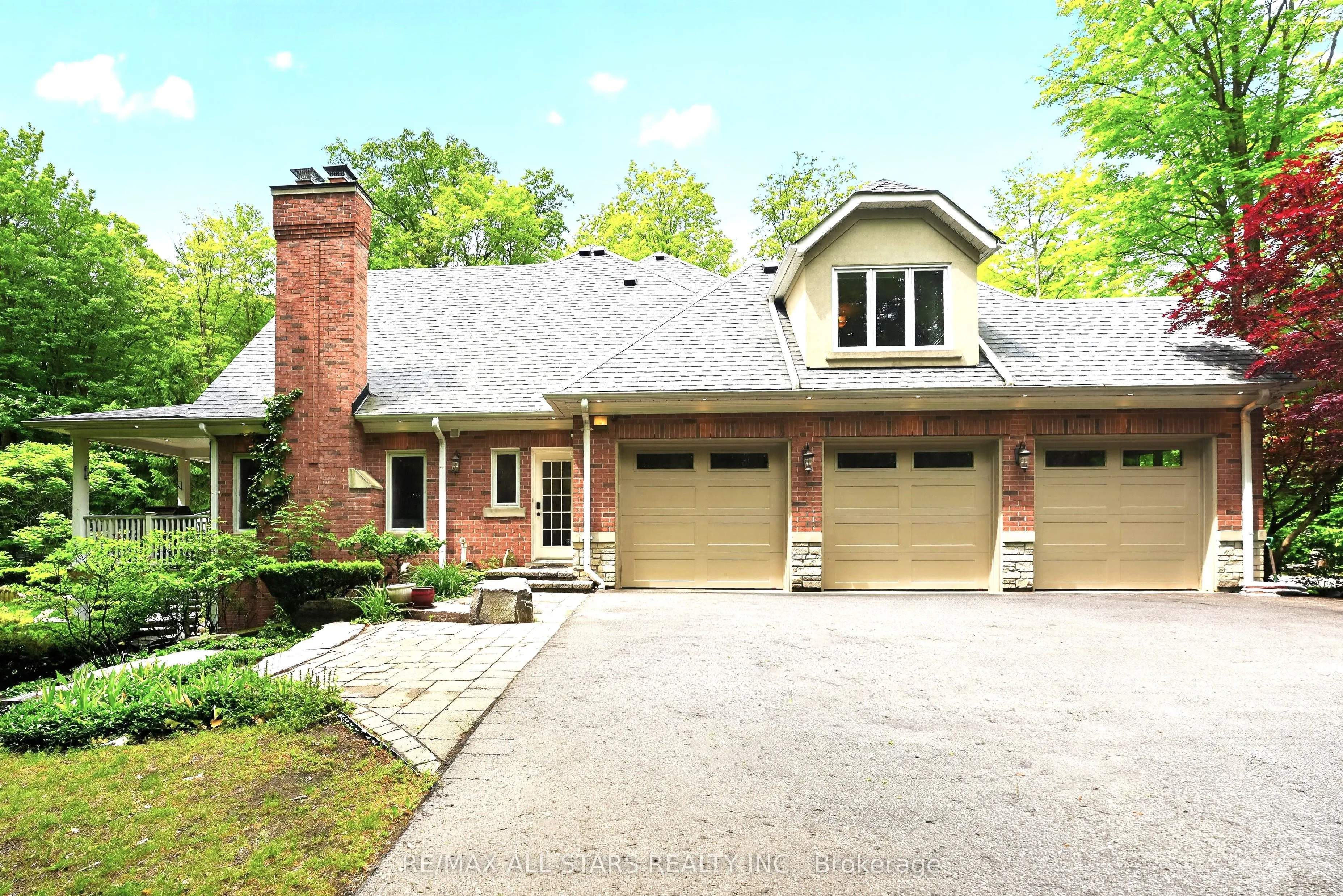 3 Bridgewater Drive