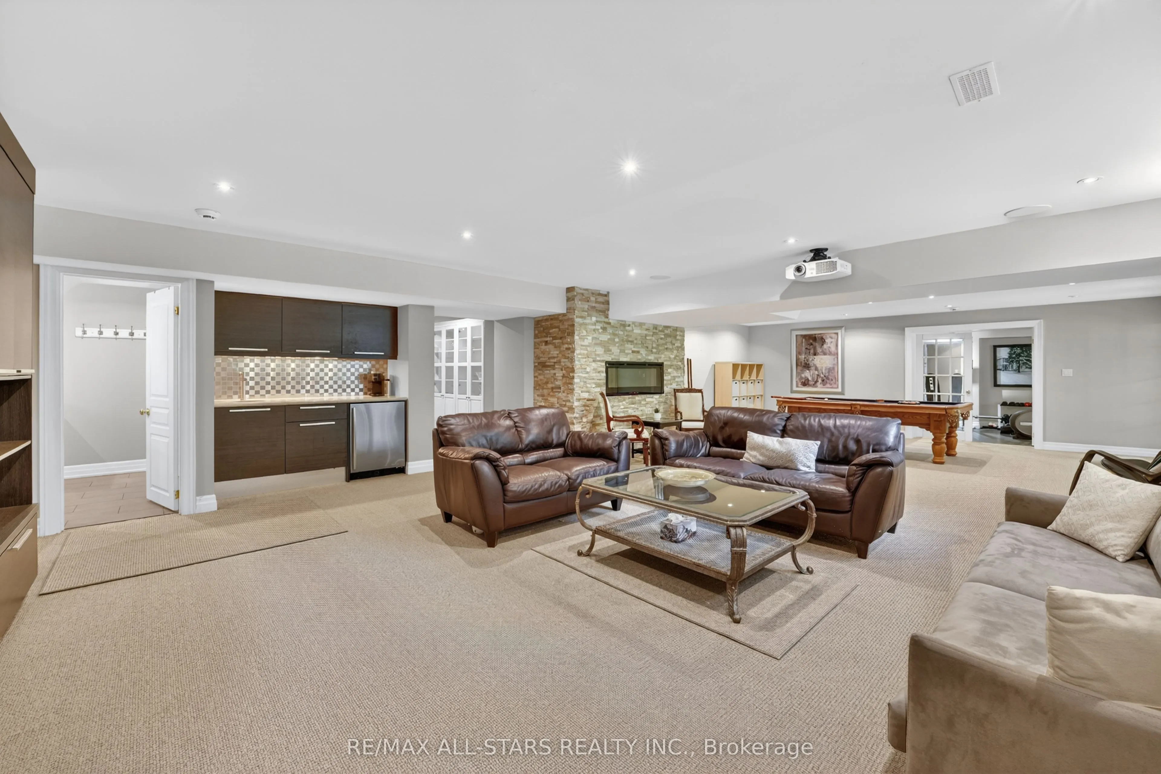 3 Bridgewater Drive