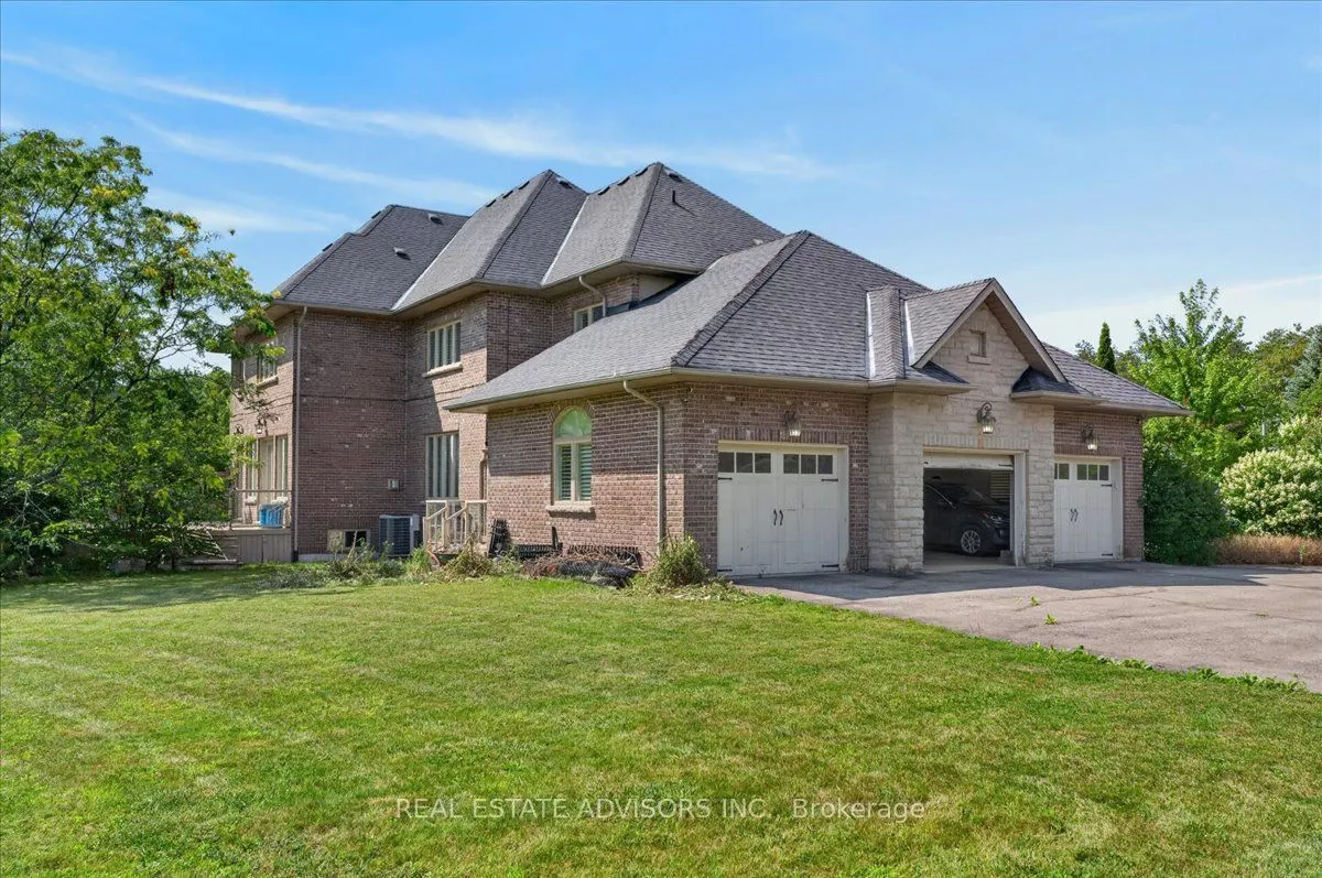 43 Grayfield Drive