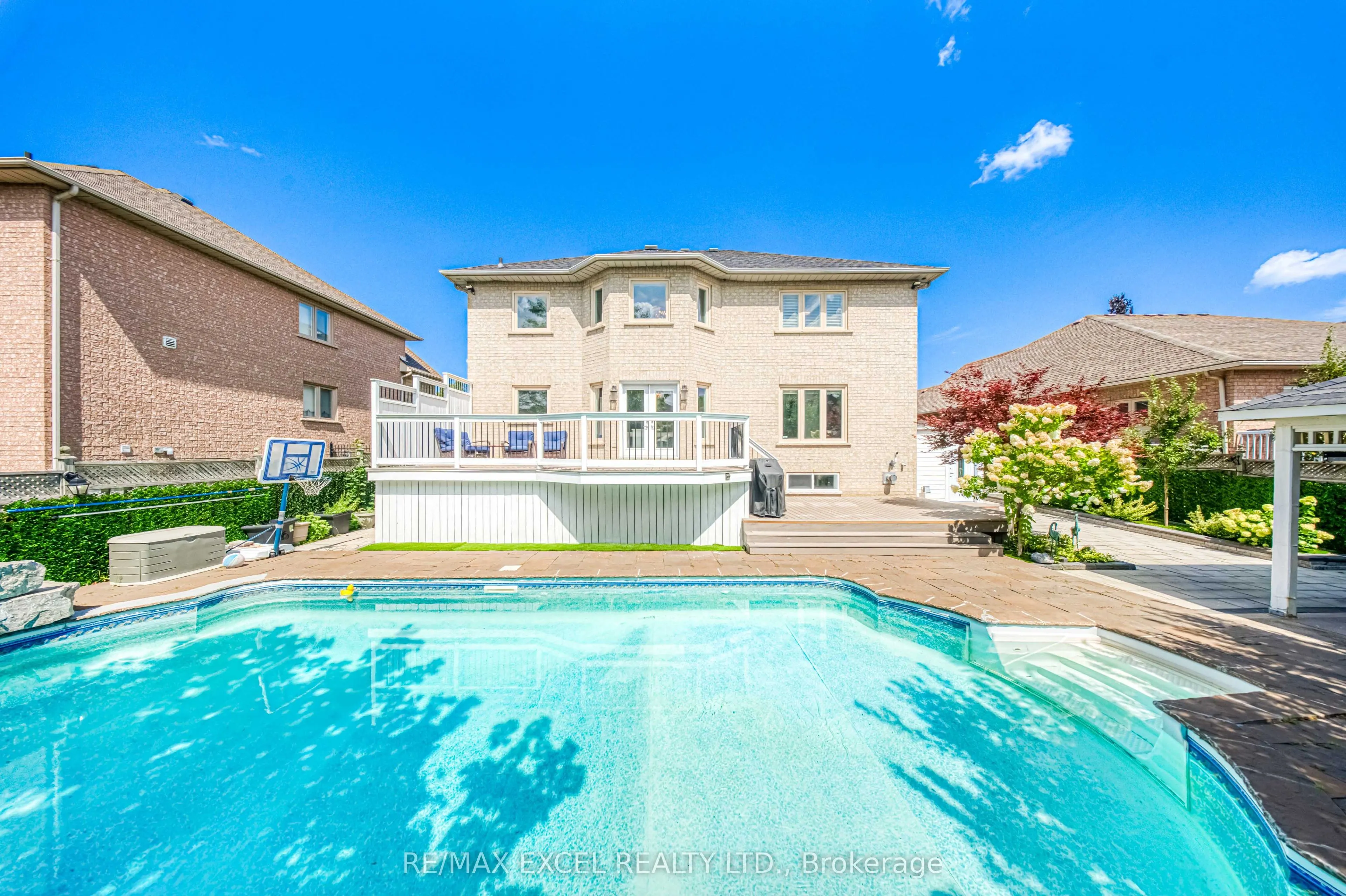 352 Crofters Road