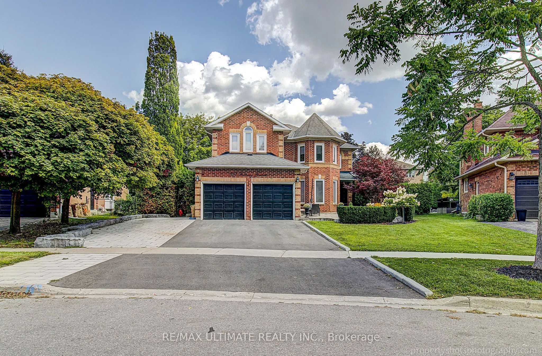 351 Fairway Gardens