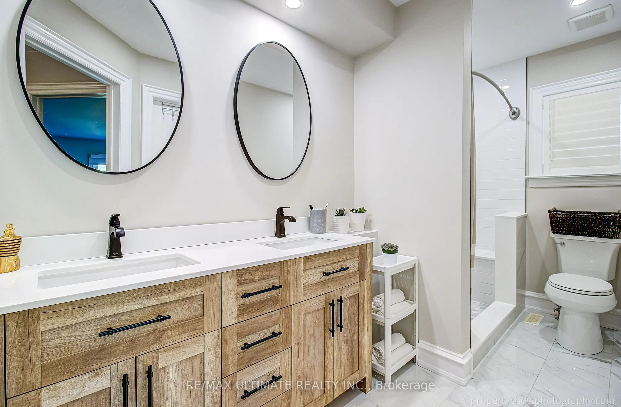 351 Fairway Gardens