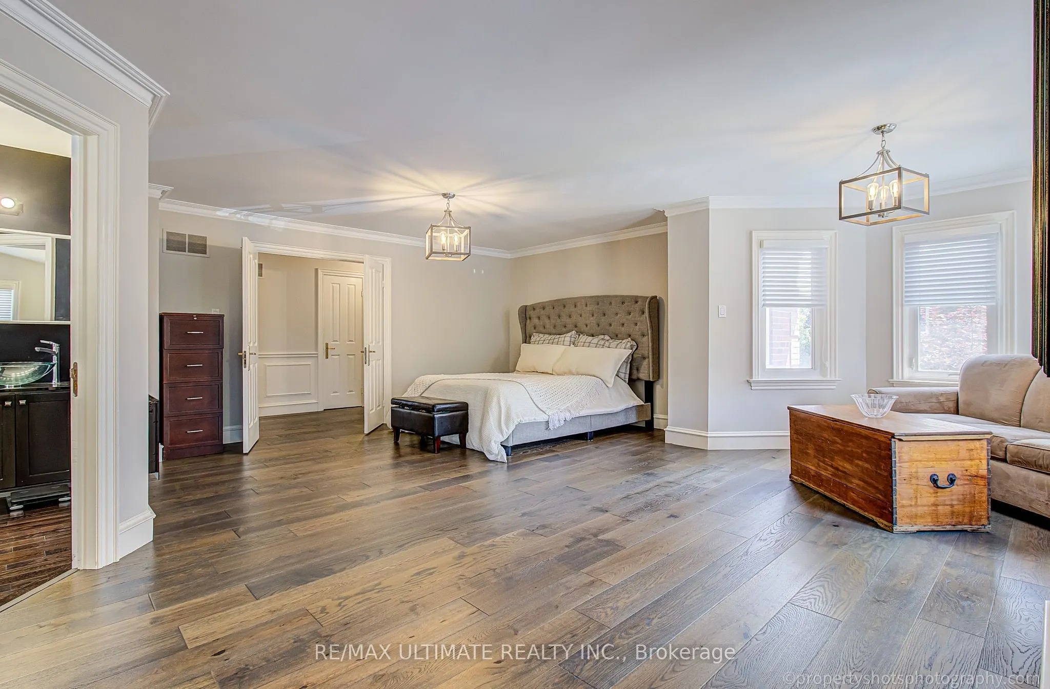 351 Fairway Gardens