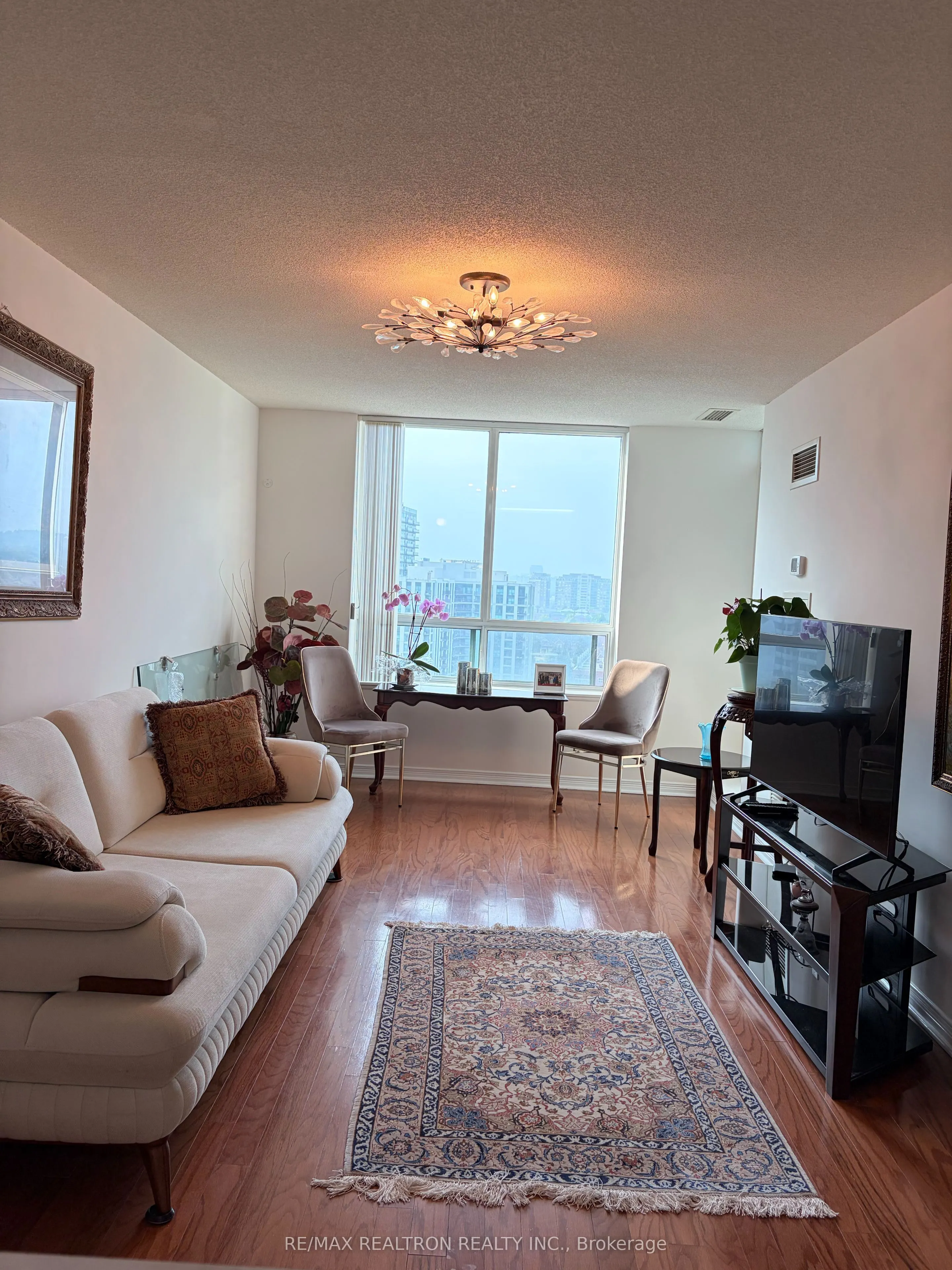 23 Oneida Crescent #PH13
