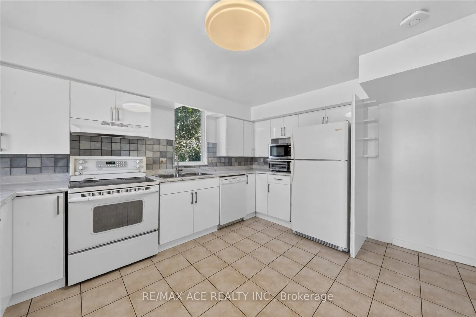65 Cricklewood Crescent #47