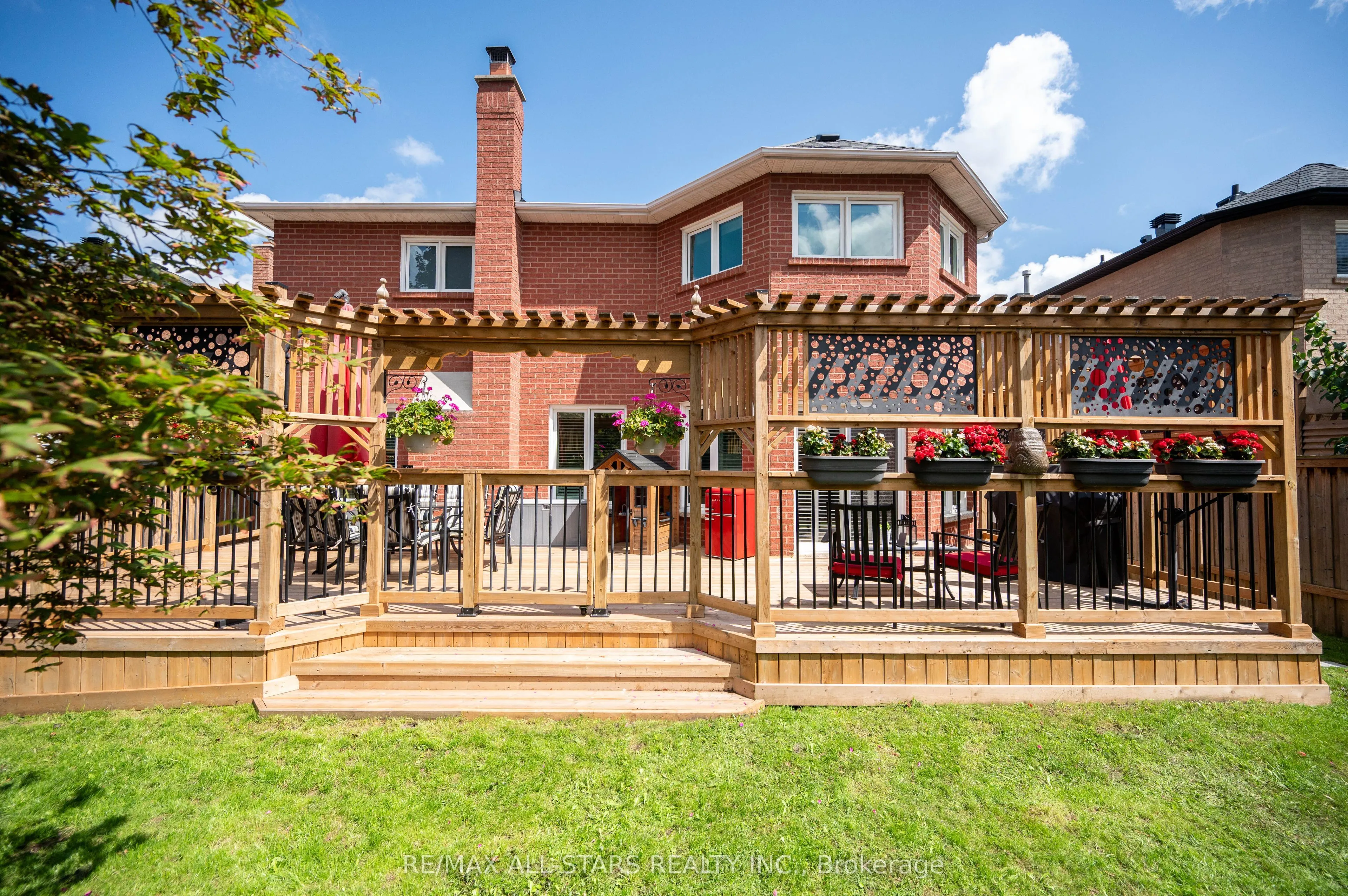 139 Rhodes Circle