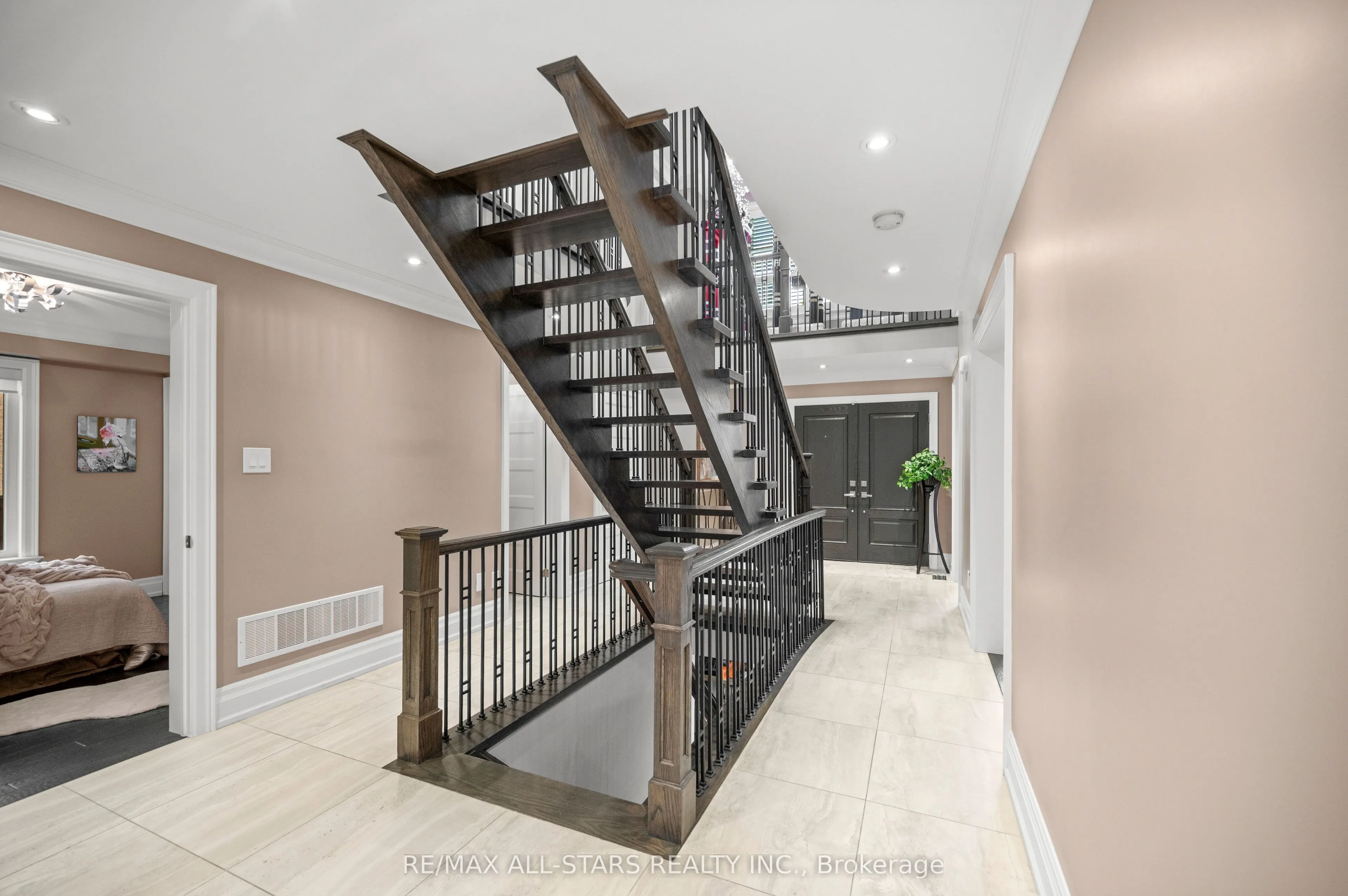 139 Rhodes Circle