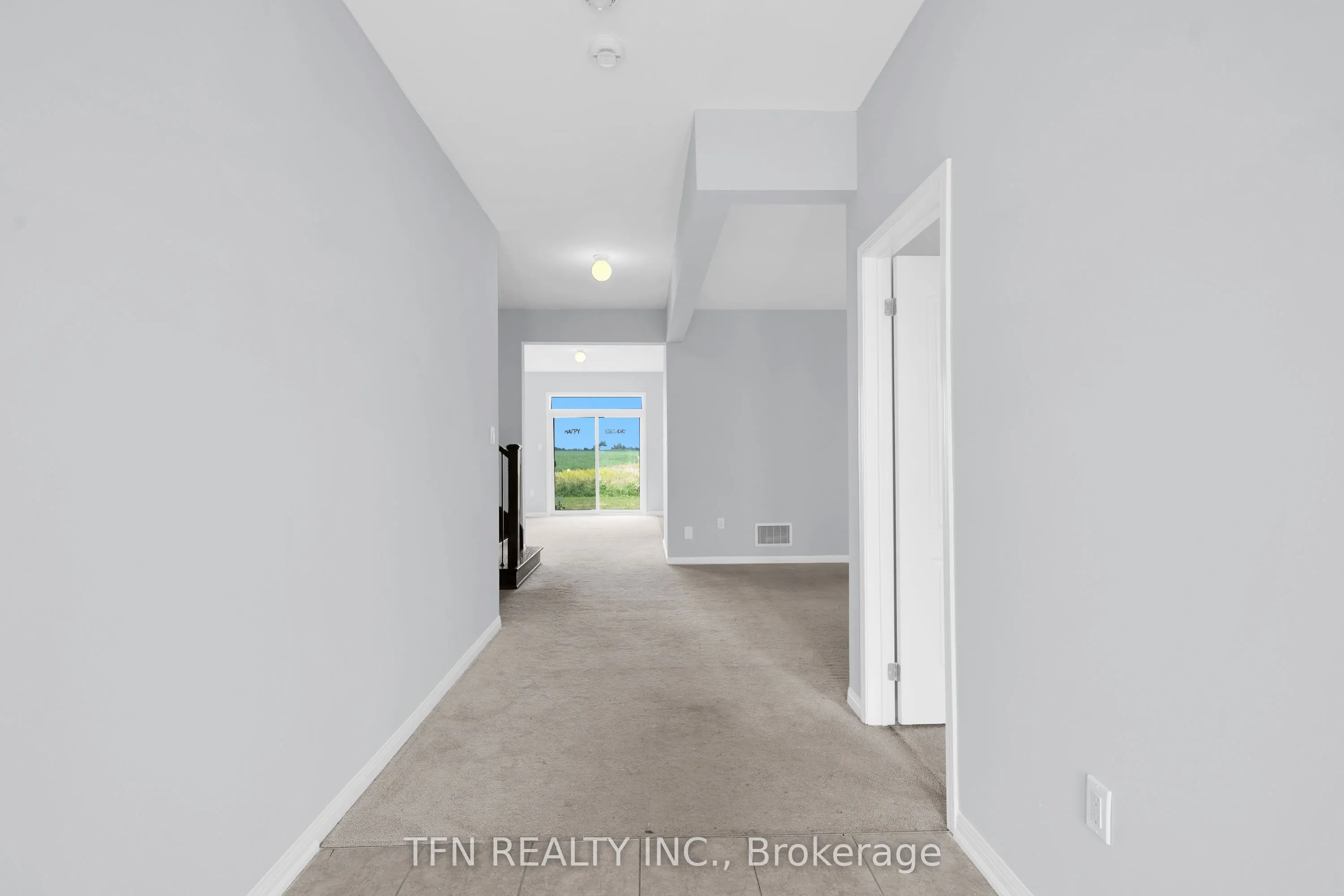 24 Don Hadden Crescent