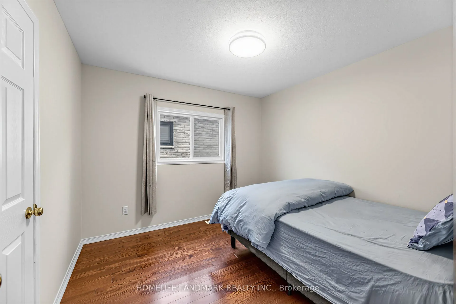 86 Laurier Avenue