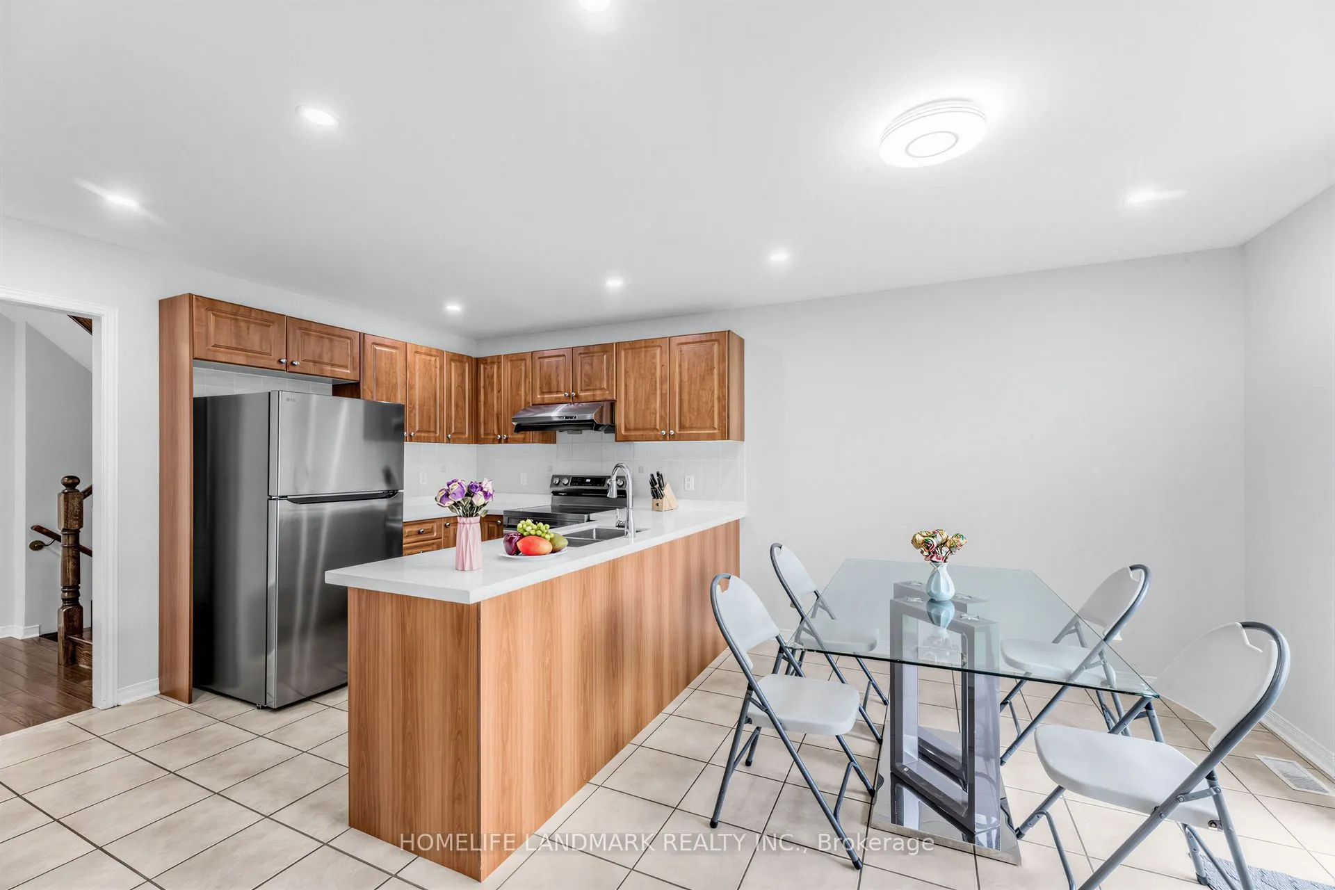 86 Laurier Avenue