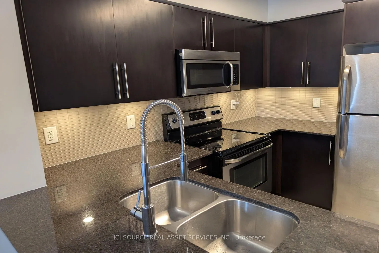 73 King William Crescent #202