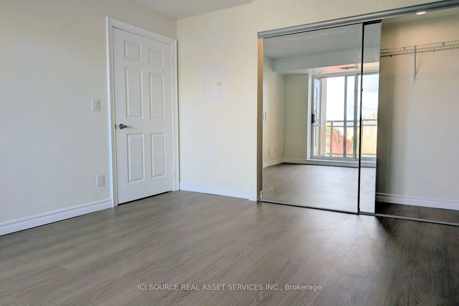 73 King William Crescent #202