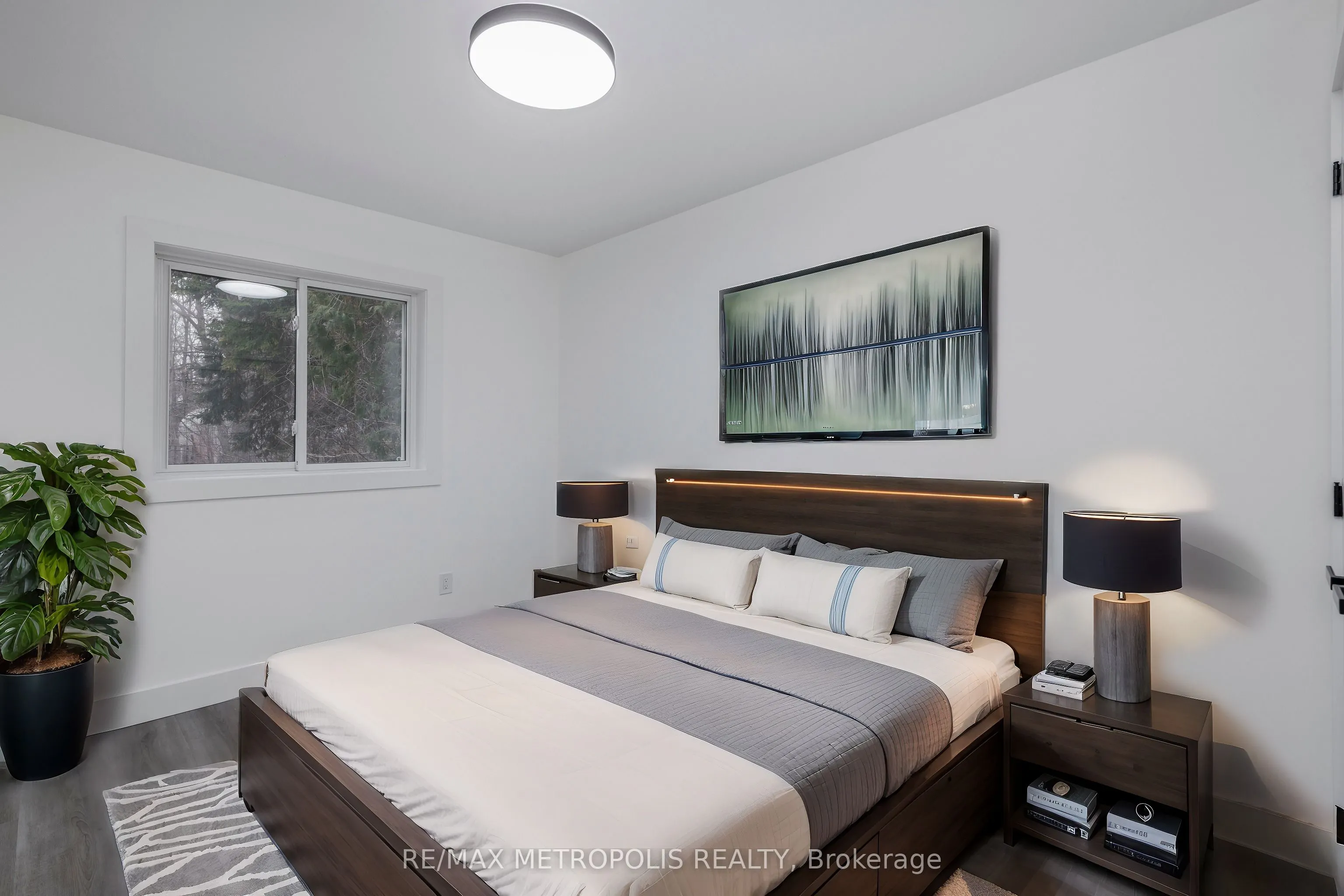 759 Innisfil Beach Road