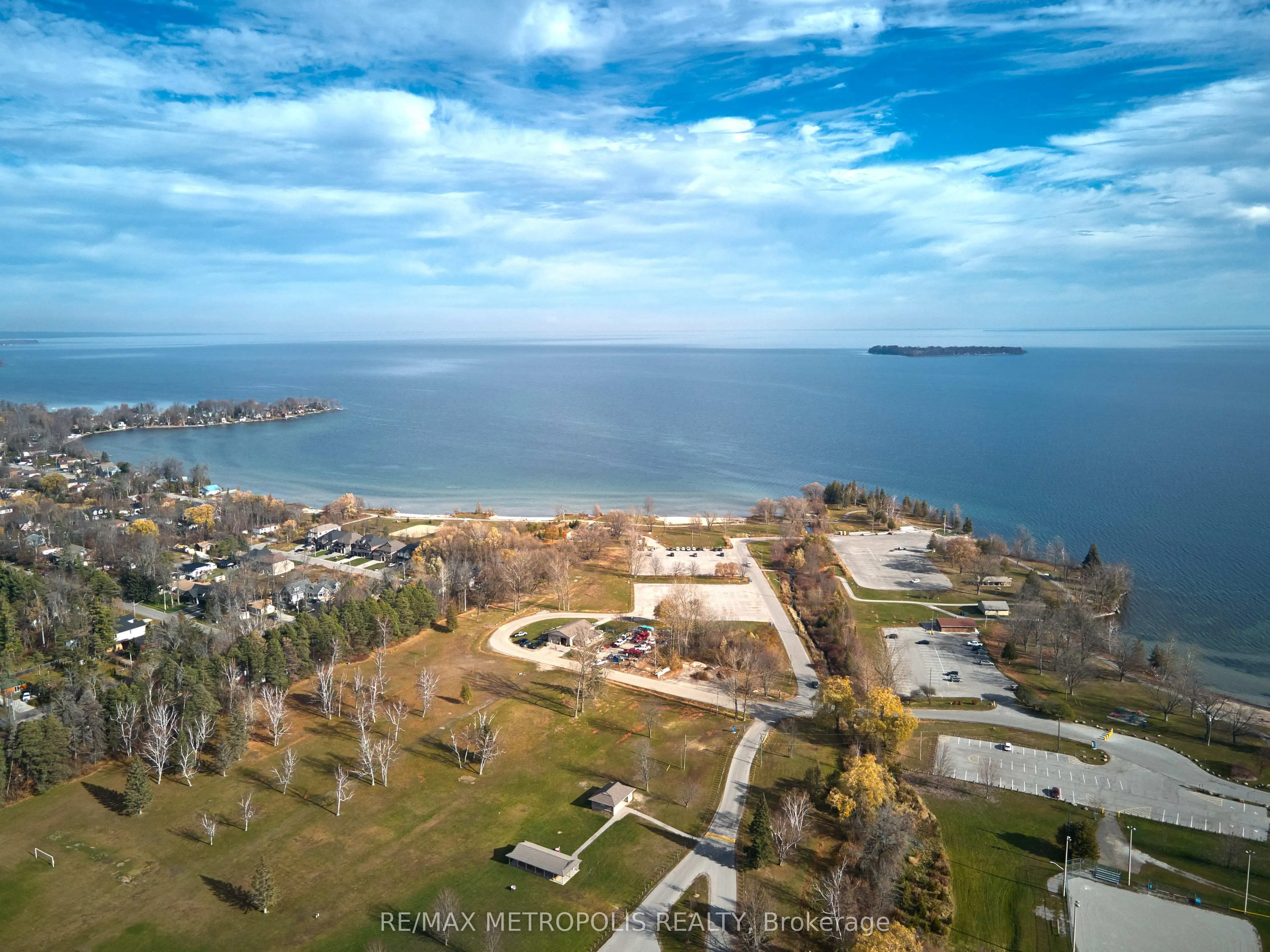 759 Innisfil Beach Road