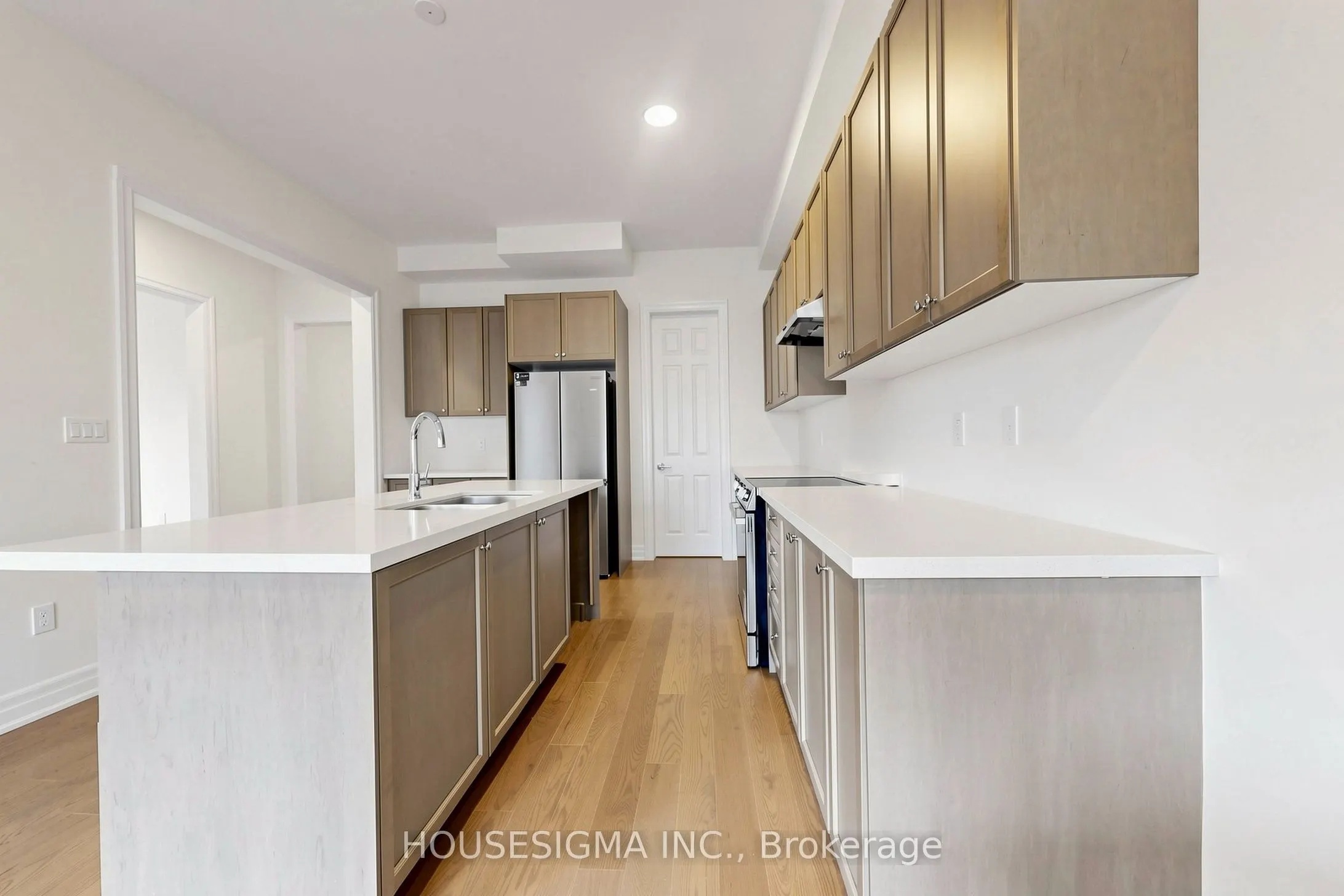 10 Max Bulmer Court
