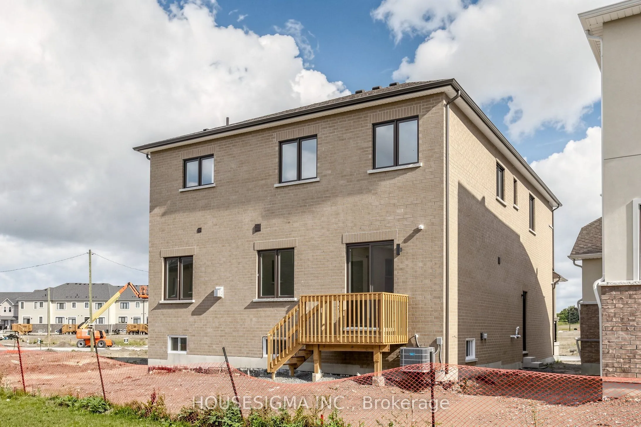 10 Max Bulmer Court