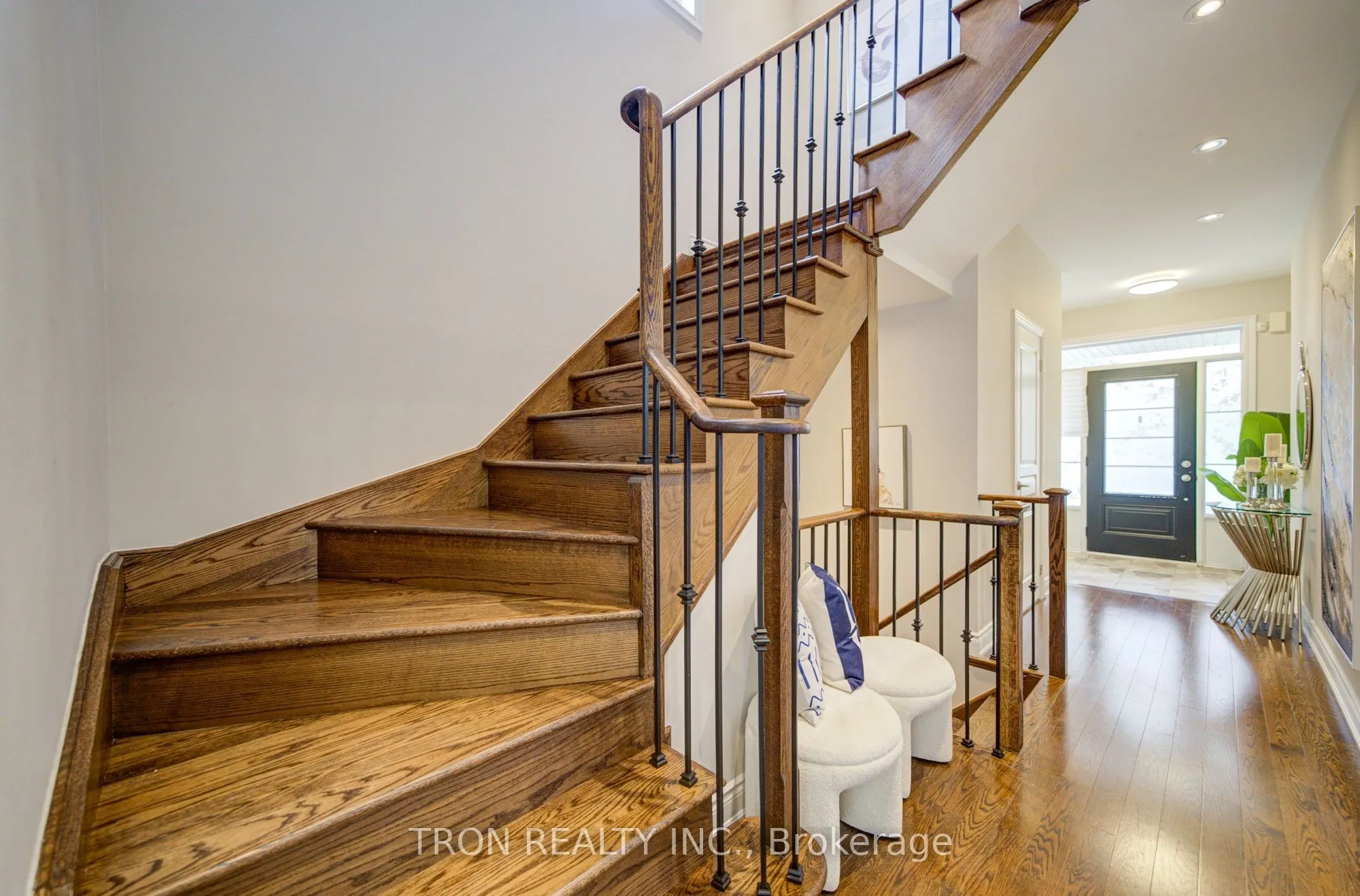 33 Mazarine Lane