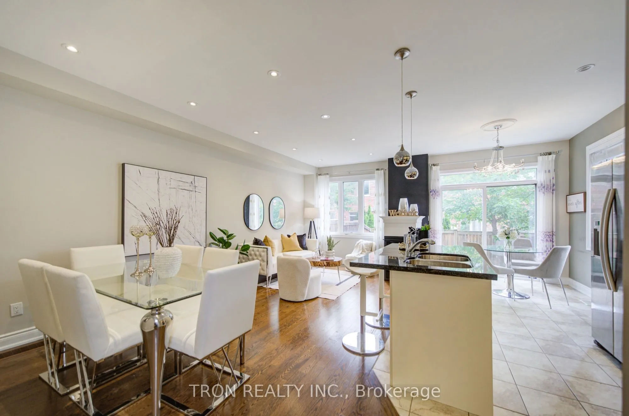 33 Mazarine Lane