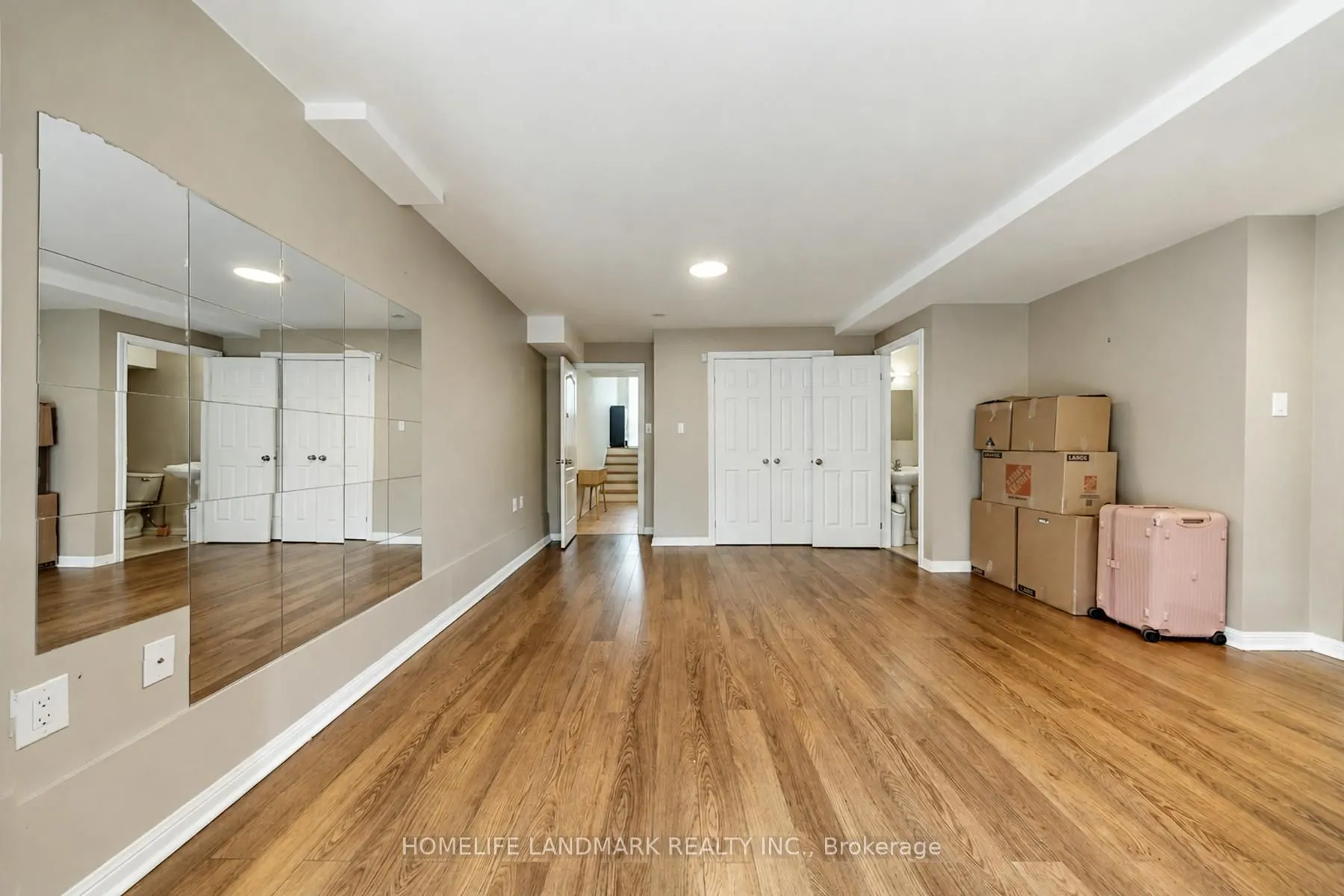 8900 Bathurst Street #27