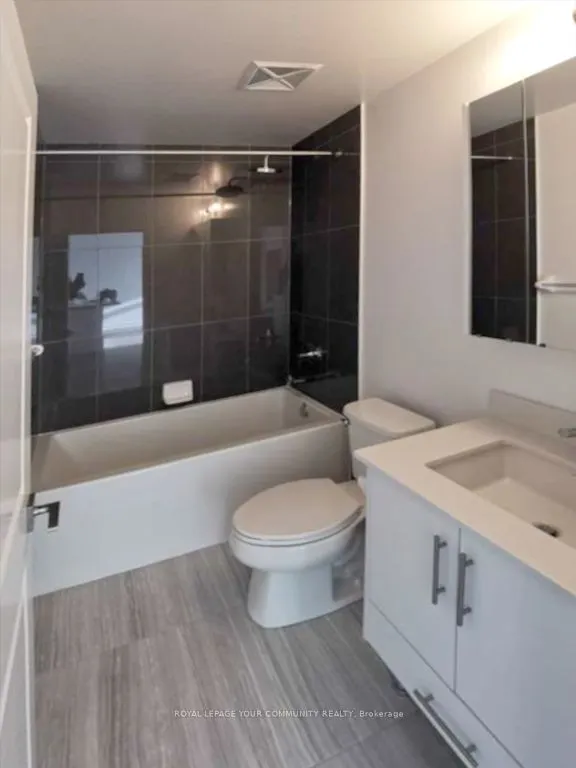 75 Oneida Crescent #1809