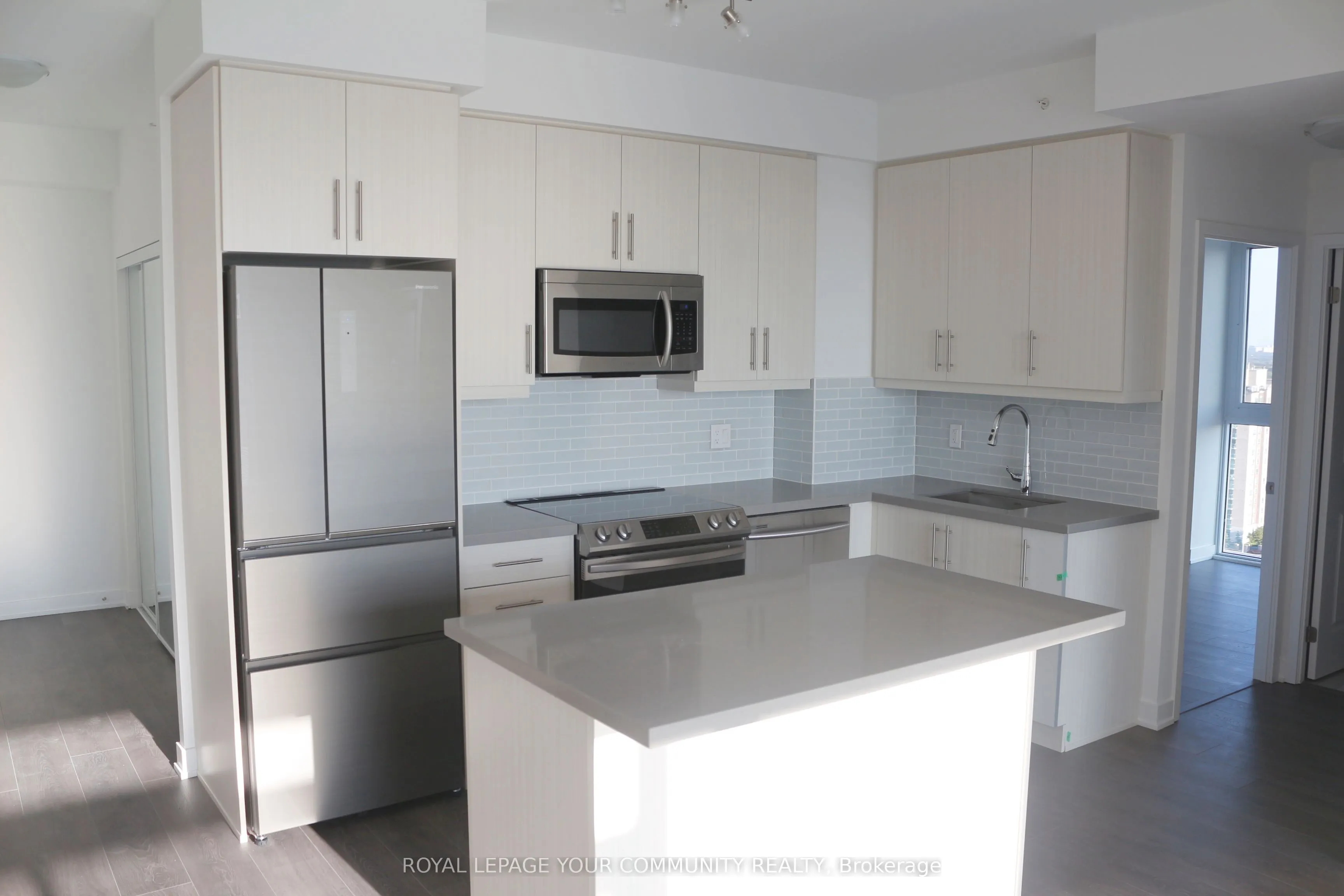 75 Oneida Crescent #1809