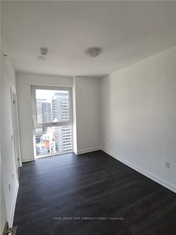 75 Oneida Crescent #1809