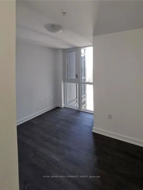 75 Oneida Crescent #1809