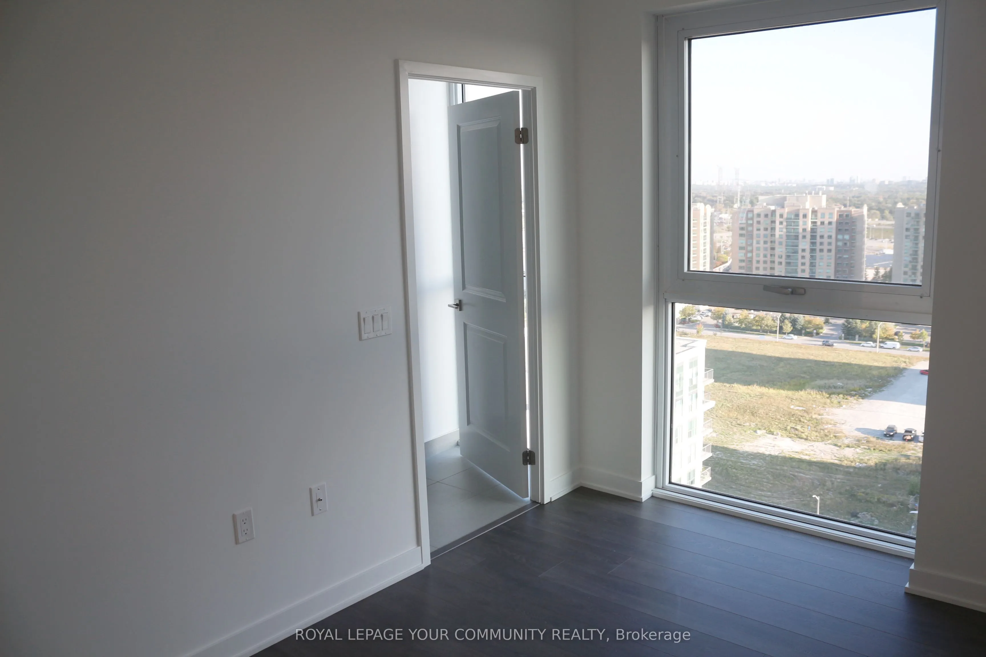 75 Oneida Crescent #1809